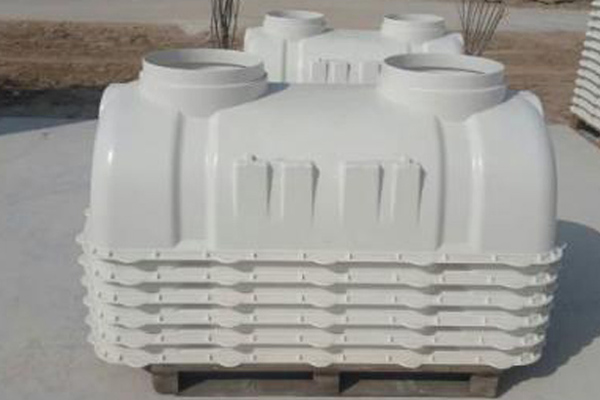 農(nóng)村模壓化糞池與污水管道是怎樣連接的