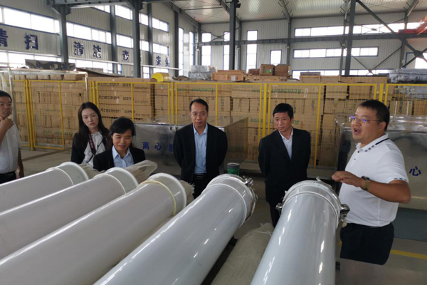 陜西航天建設(shè)集團(tuán)有限公司總經(jīng)理、黨委副書記謝明娟率隊赴遼寧一諾環(huán)保產(chǎn)業(yè)集團(tuán)開展考察調(diào)研工作 陜西航天建設(shè)集團(tuán)有限公司總經(jīng)理、黨委副書記謝明娟率隊赴遼寧一諾環(huán)保產(chǎn)業(yè)集團(tuán)開展考察調(diào)研工作